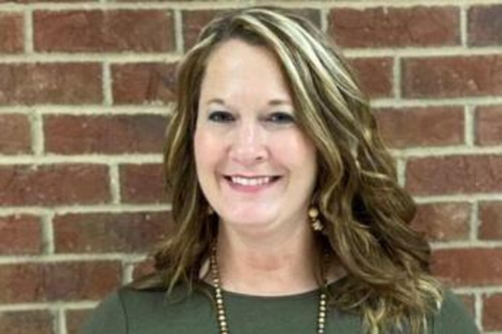 DANA, DIREKTORKA ŠKOLE IMALA ODNOSE SA NASTAVNIKOM U SRED ŠKOLSKOG WC-A: Tražila da im se PRIDRUŽI I ON (FOTO)