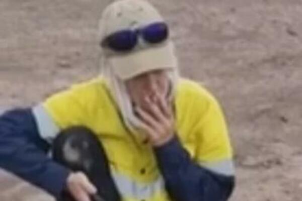 SNIMAK KOJI UZNEMIRAVA I NAJČVRŠĆE: Izašla je na pauzu, iza nje pomaljalo se smrtonosno stvorenje, NIJE BILO SPASA