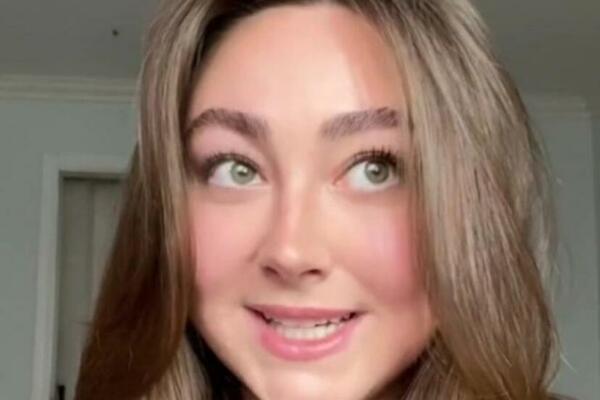 PODELILA PRAVILA PO KOJIMA ŽIVI SA DEČKOM, PA NAPRAVILA BURU NA MREŽAMA: Slušajte samo OVO, da li je MOGUĆE? VIDEO