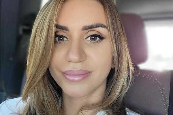 TRUDNA PEVAČICA SA ESTRADE: Već je 5. mesec, ČEKA DEVOJČICU (FOTO)