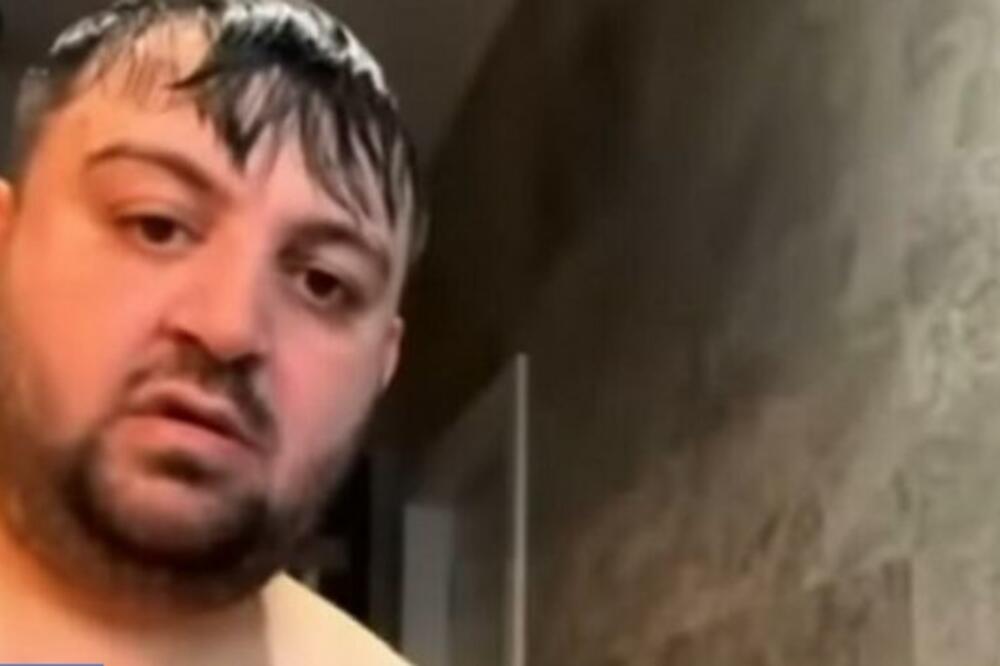 POZNATI POLITIČAR SE NA SASTANK UKLJUČIO KAO OD MAJKE ROĐEN: Svi su GLEDALI šta radi PRED KAMERAMA, SKANDAL (VIDEO)