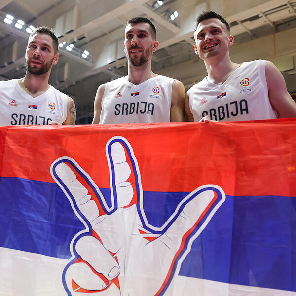 NIJE SVE TAKO CRNO - PEŠIĆU LAKNULO: Srbija će imati klasičnog plejmejkera na Mundobasketu!