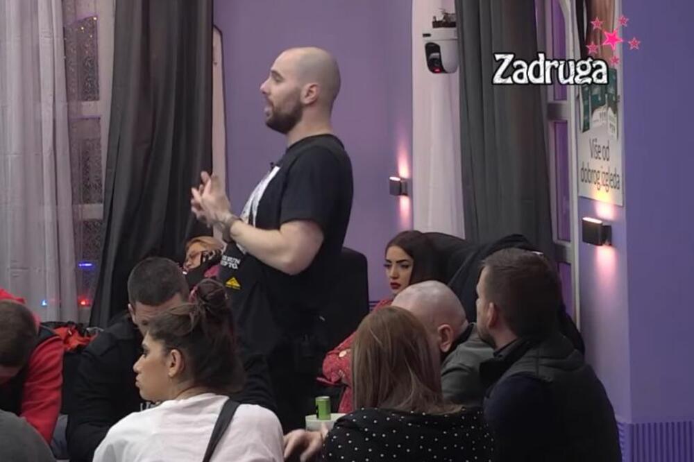 STRASTI IZMEĐU ANE I ZVEZDANA SE NE SMIRIJU: Žestoka svađa u EMSIJI UŽIVO, on stvarno NEMA MERU NI GRANICU