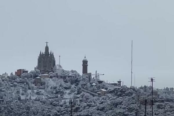 BARSELONA POD SNEGOM: Oluja Hulijeta donela probleme španskim ostrvima, BLOKIRANI putevi! (VIDEO)