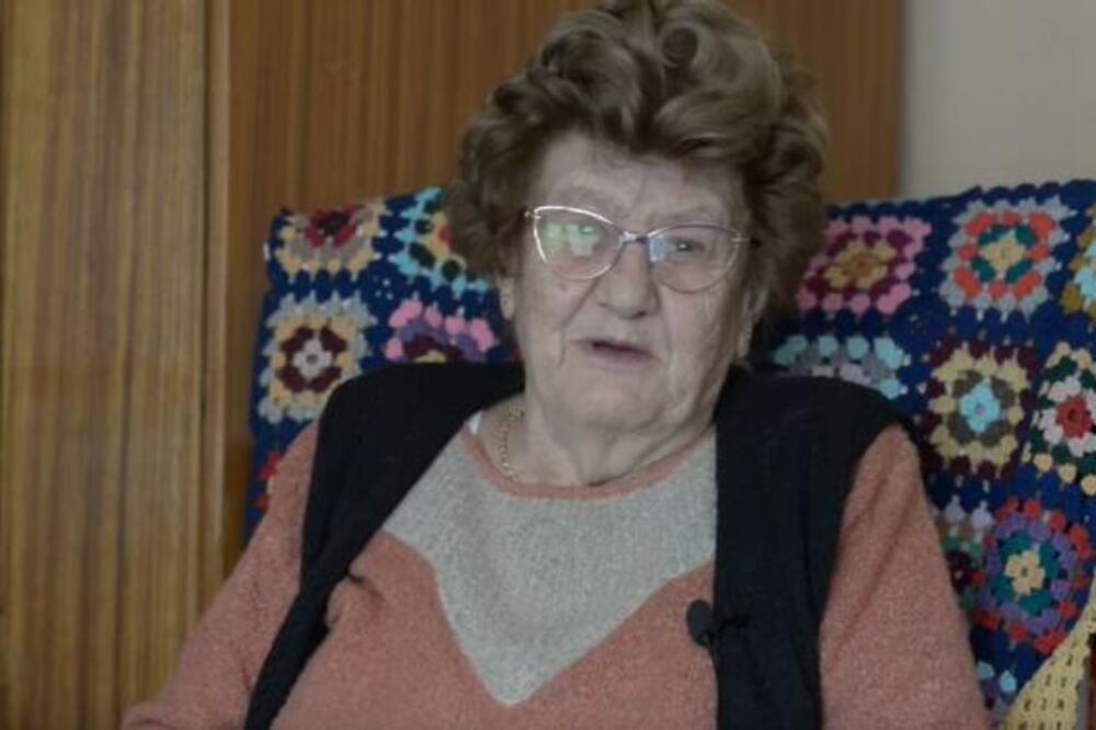 ZORA JE NAJVOLJENIJA UČITELJICA U SRBIJI: Za 90. rođendan dobila divno iznenađenje od bivših đaka (VIDEO)