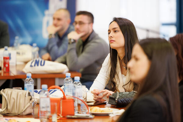 Novih 27 mladih stručnjaka u NIS-u