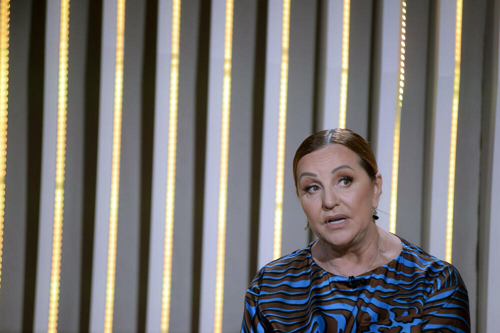 MALO KO ZNA DA JE ANA BEKUTA PROŠLA KROZ PAKAO U PRVOM BRAKU: Ostala je na ulici i BEZ DINARA