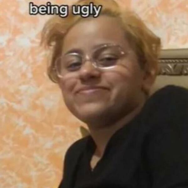 NIKADA NE BISTE PREPOZNALI DEVOJKU SA SLIKE: Danas je "DRUGA OSOBA", zanemećete kad budete videli PROMENU (FOTO)