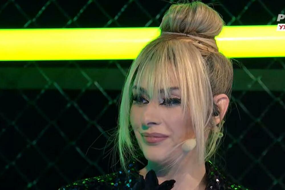 KRISTINA RADENKOVIĆ SE IZBLAMIRALA U PROGRAMU UŽIVO: Ovu BLAMČINU će Srbi ZAUVEK PAMTITI (VIDEO)