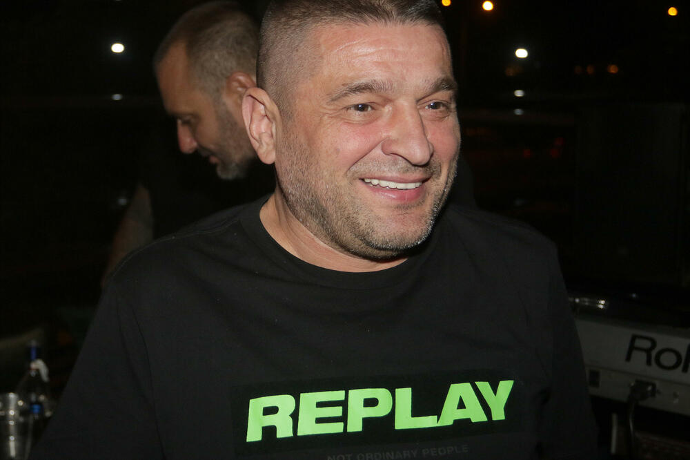 Ko je prva žena Baje Malog Knindže? Sa njom ima četvoro dece, jasno je od koga su ćerke nasledile lepotu