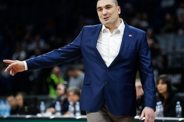 OVAJ SIMPTOM BOLESTI DEJANA MILOJEVIĆA SE JAVLJA SEDAM DANA RANIJE: Najavljuje INFARKT a niko ga NE SHVATA OZBILJNO