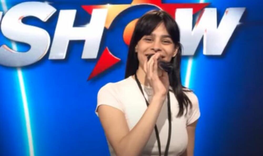 Pesmu sa kojom se takmiči na 'Pesmi za Evroviziju' pisala je sama, ali kako kaže, ova numera nije autobiografska