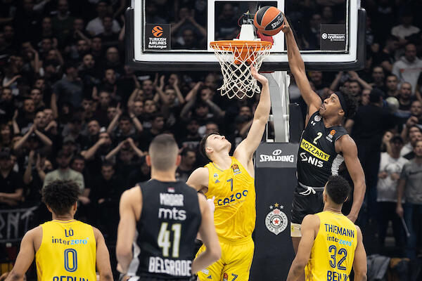 BITNA POBEDA U BORBI ZA TOP 8: Partizanova strašna četvrtina srušila pogubljenu Albu! (FOTO)