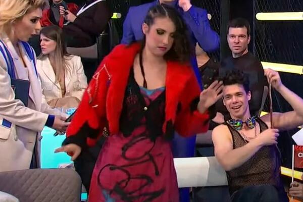 SKANDAL NA RTS-U! Voditelj BACIO ZMIJU na UČESNICU, ona POBEGLA IZ STUDIJA