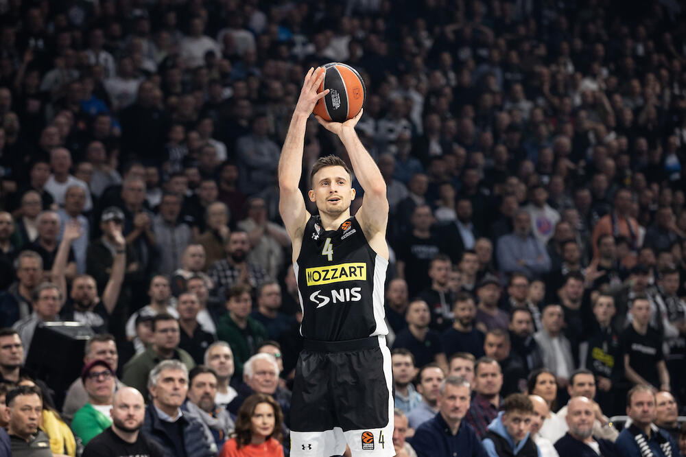 AVRAMOVIĆ DONEO ODLUKU! Aleksa potpisao dvogodišnji ugovor (FOTO)