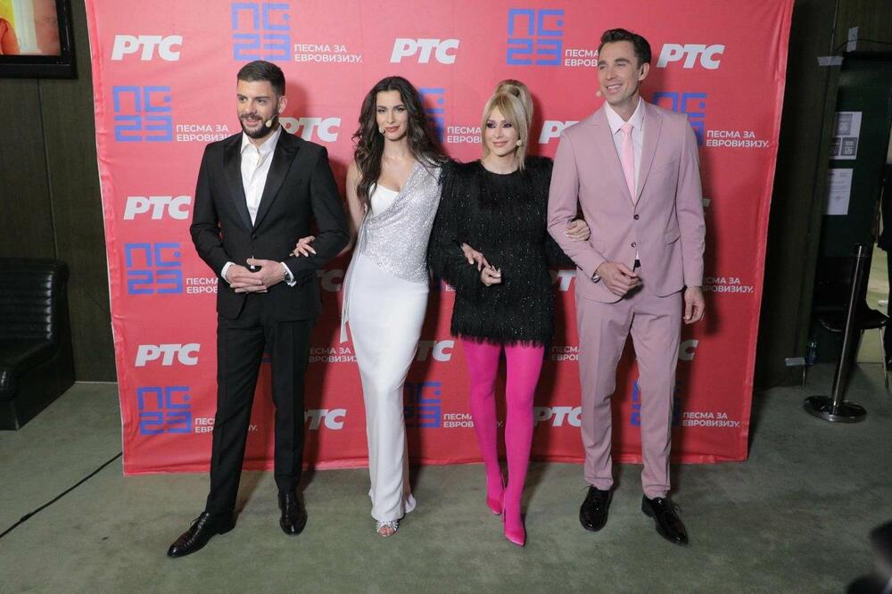 NIKAD LEPŠA DRAGANA KOSJERINA, ZABLISTALA SVA U BELOM: Prelepi VODITELJSKI par deluje vrlo PRISNO