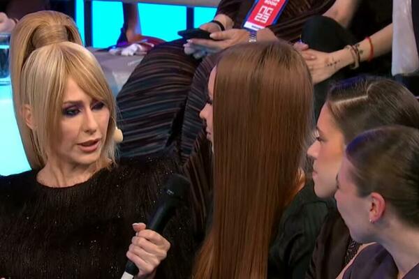 TEŠKA ISPALA KRISTINE RADENKOVIĆ USRED PESME ZA EVROVIZIJU: To što je sada izgovorila će se PREPRIČAVATI DANIMA