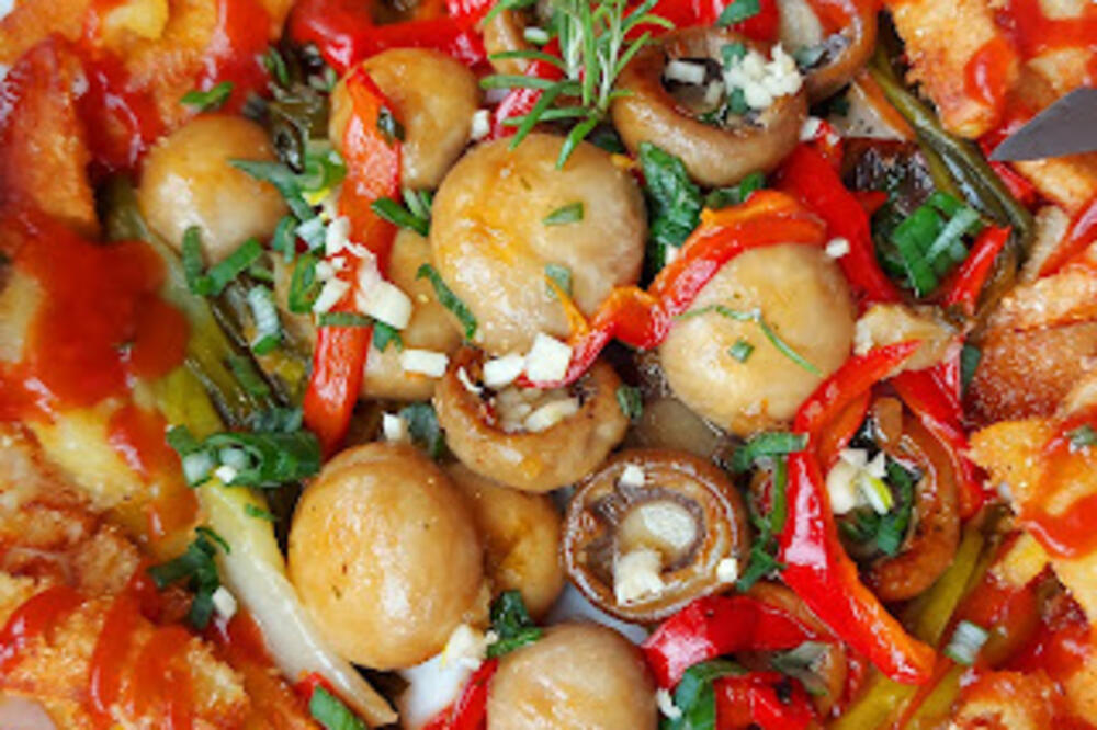 NAPRAVITE ŠAMPINJONE PO BAKINOM RECEPTU: Posni ručak koji se sprema za samo 20 MINUTA, RECEPT KIDA