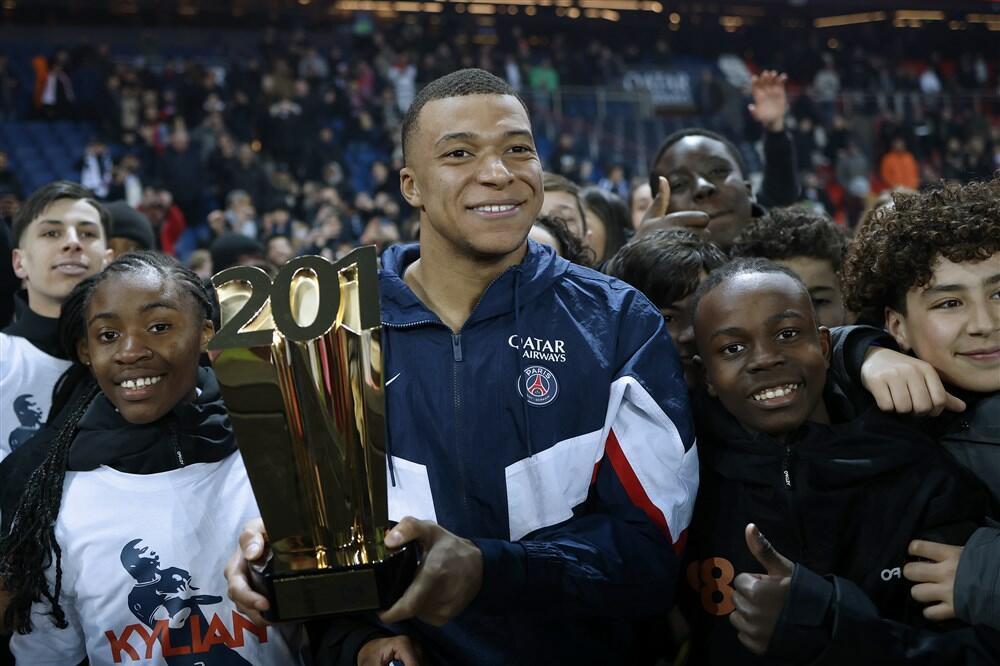 VELIKO SRCE MBAPEA: Nije slavio veliki rekord, već je ZAGRLIO rivala koji je TRAGIČNO ostao bez ćerkice (5)!