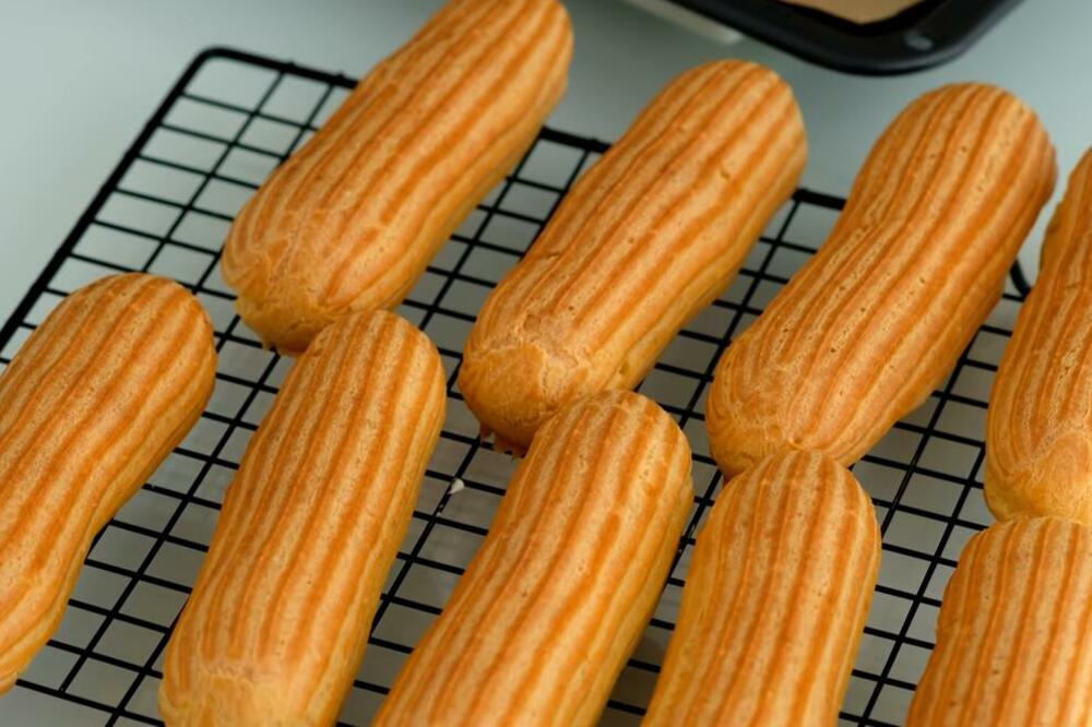 OVAKAV RECEPT ZA EKLERE JOŠ NISTE PRAVILI: Umesto kuvanog testa KORISTITE OVO i dobićete NAJUKUSNIJE IKAD