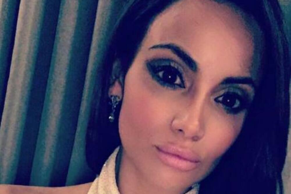 ZBOG NJE I ŽENAMA PADAJU VILICE: Bivša POLICAJKA grmi kako IZGLEDA, kada vidite kakvo TELO ima - pašćete sa STOLICE