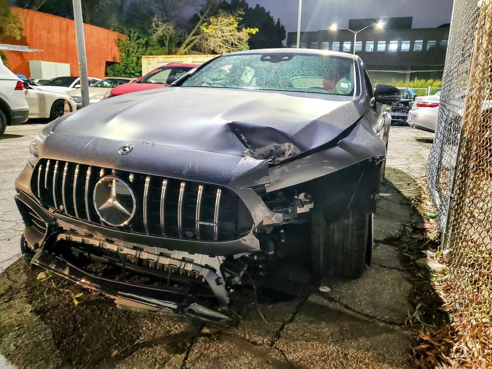 Automobil Pita Dejvidsona nakon nesreće
