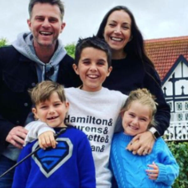 SIN POZNATOG VODITELJA TVRDI DA JE REINKARNACIJA PRINCEZE DAJANE: Dečak svake noći izgovara OVO (FOTO)