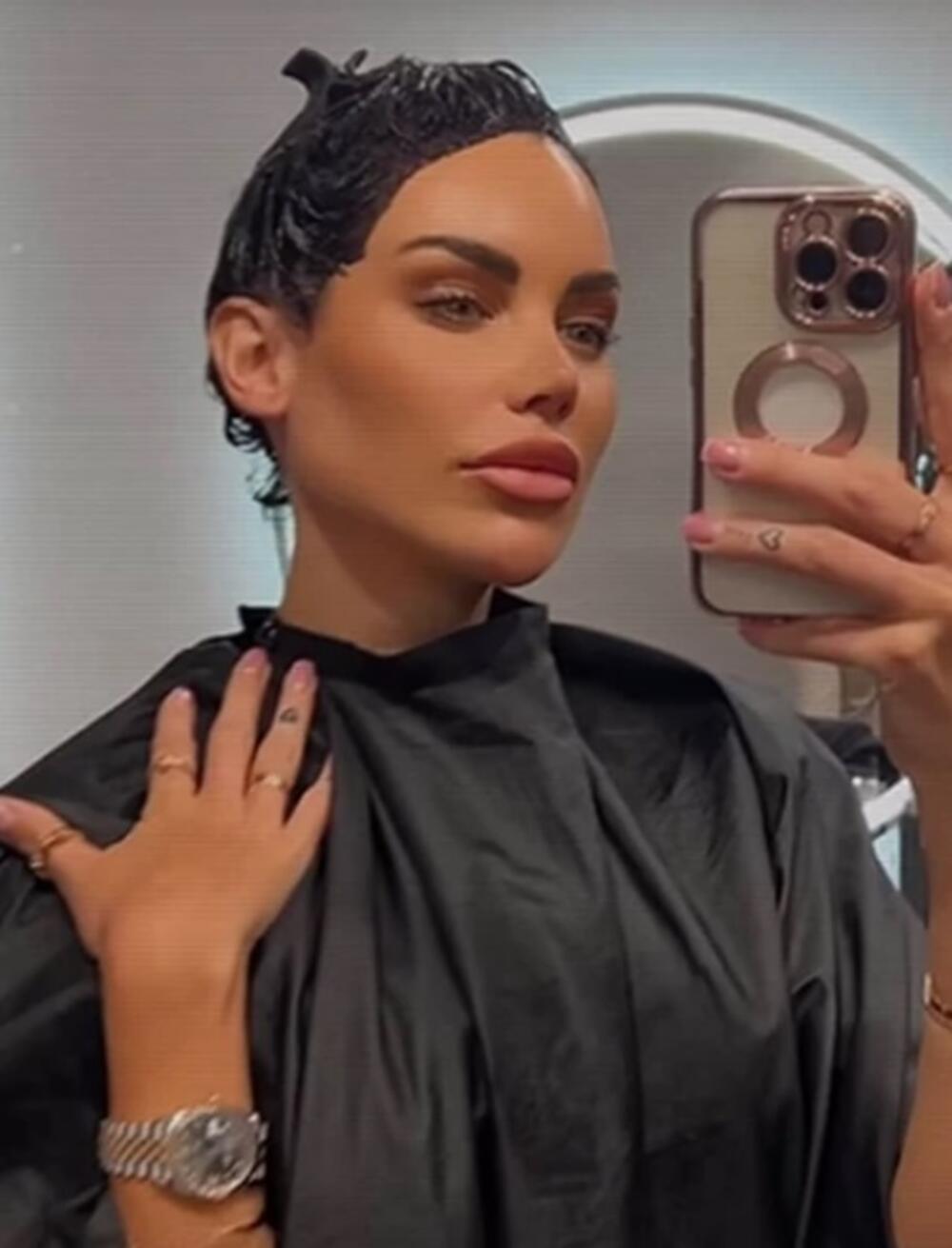 Snimila je čitav proces