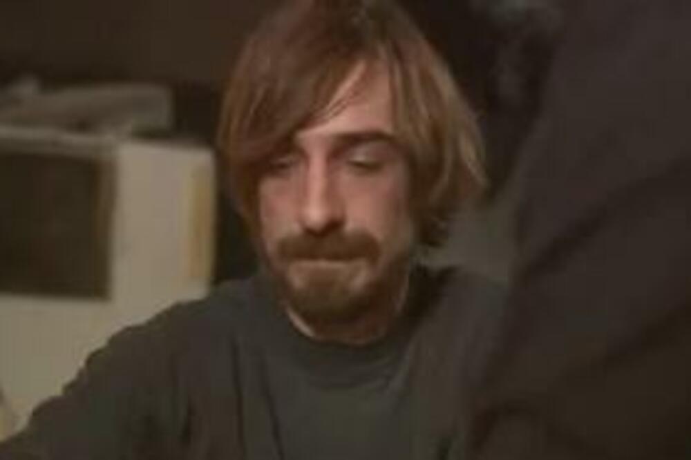 OVOG "NARKOMANA" JE OBOŽAVALA CELA SRBIJA: Danas izgleda OVAKO, A TEK DA VIDITE KOJA PLAVUŠA MU JE DEVOJKA (FOTO)