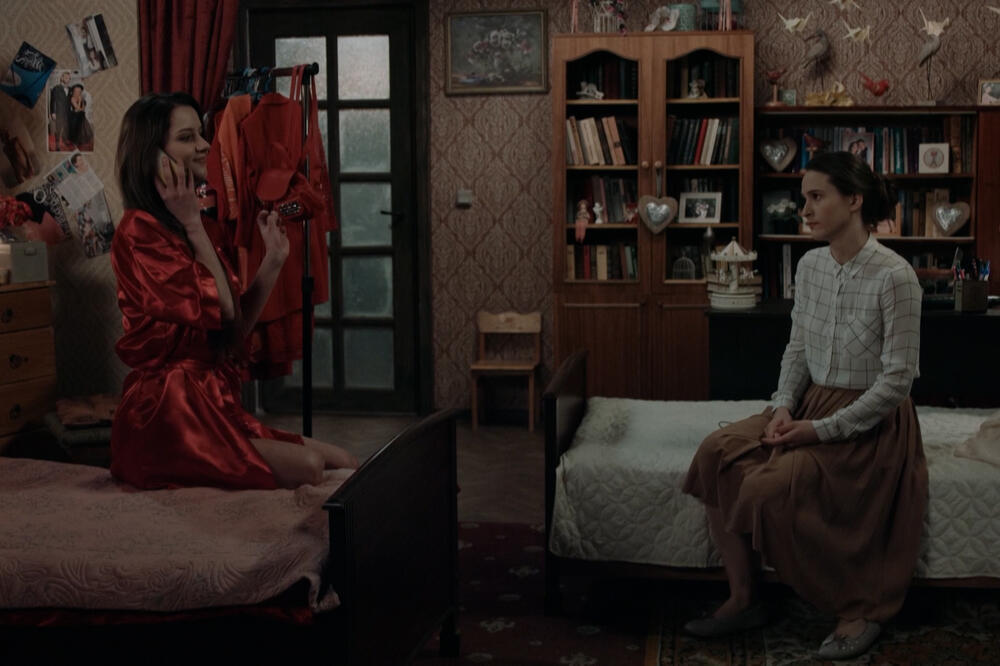 VEĆ PRVA EPIZODA GLEDAOCE OSTAVILA BEZ DAHA! Gledajte seriju "Prsten sudbine" na Kurir televiziji u 15 časova