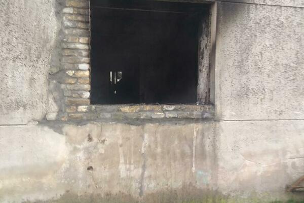 ISKAKALI KROZ PROZOR DA SE SPASU OD VATRE, ALI ZA DEČICU JE BILO KASNO: Potresni detalji požara u Staroj Moravici