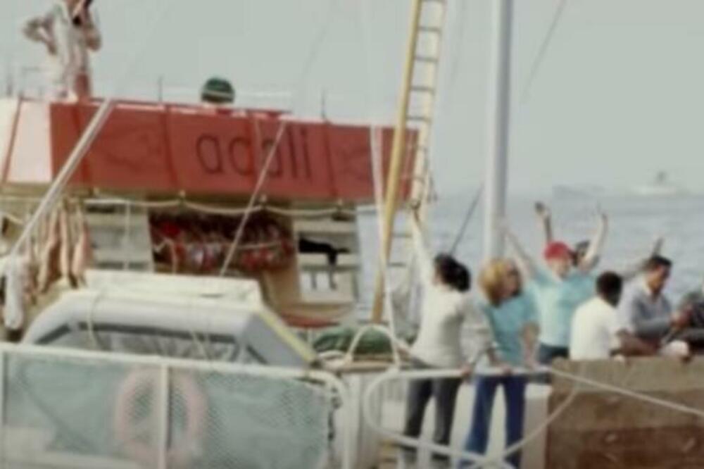 NAJBIZARNIJI EKSPERIMENT U ISTORIJI: 11 ljudi se ukrcalo na brod NEMORALA I ORGIJA, a evo šta je bio CILJ SVEGA