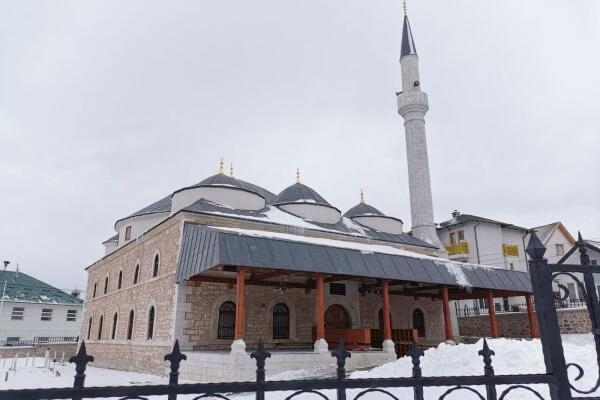 JEDINA CARSKA DŽAMIJA U SRBIJI: Legenda kaže da je ova VELELEPNA GRAĐEVINA podignuta od OPLJAČKANOG blaga (FOTO)