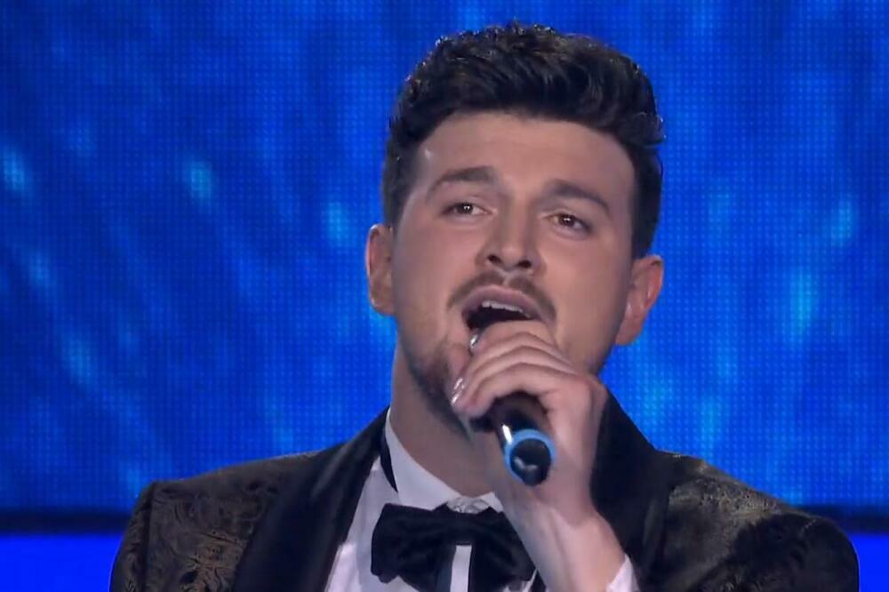 Finalista Zvezda Granda jedva ostao živ! Traktor mu prešao preko stomaka, isplivali jezivi detalji nesreće