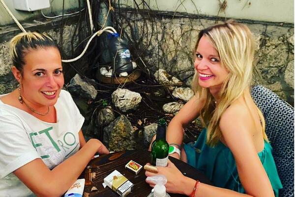 Ova plavuša je zaludela Filipa Živojinovića! Strasti između njih iznenada buknule, on skroz izgubio glavu