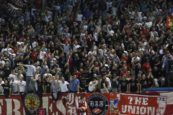 ZVEZDA ODBRUSILA LEGENDI: Ne spominji nas više!