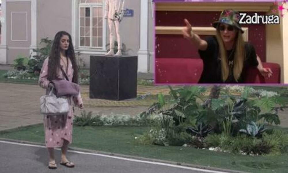 Anđela sluša Anino izlaganje