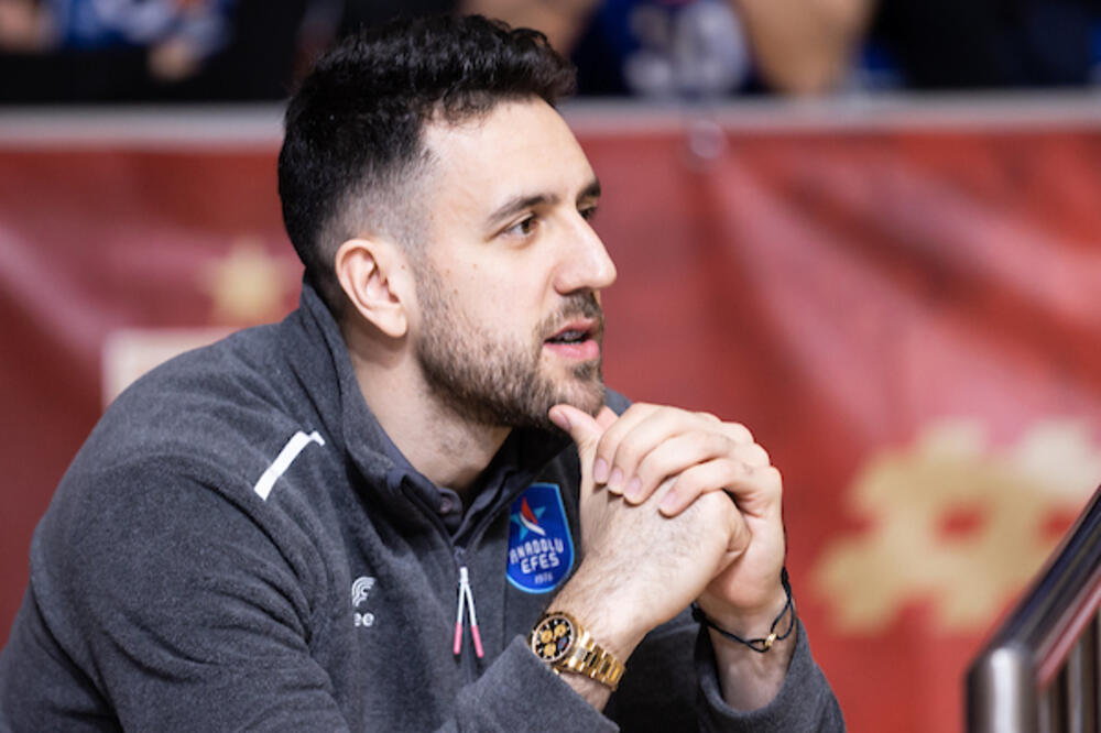 Zemljotres u Evropi: Šok ponuda za Vasilija Micića!