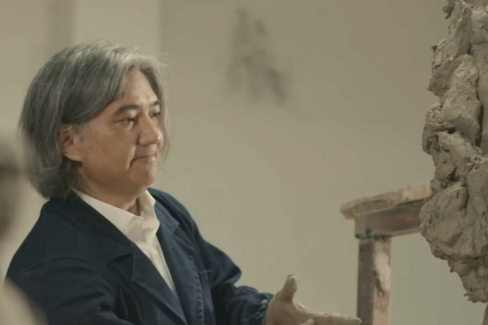 Vu Veišan: Vajar koji svojim stvaranjem priča priče o Kini! VIDEO