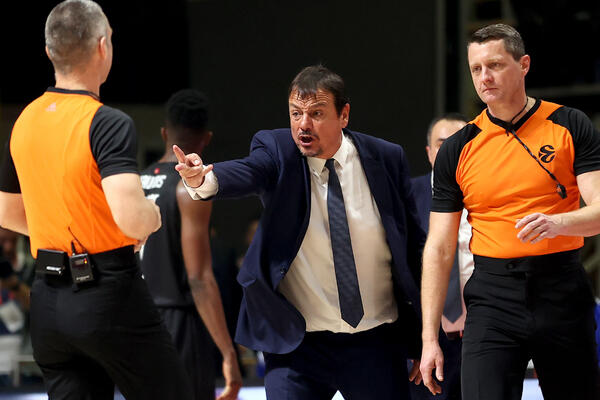 NOVO "LUDILO" ERGINA ATAMANA: Sulud ZAHTEV pred meč sa Partizanom!