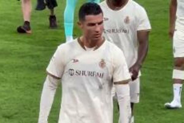 RONALDO SKROZ IZGUBIO ŽIVCE: Već je bio besan k'o ris, a kad je čuo "MESI"... (VIDEO)