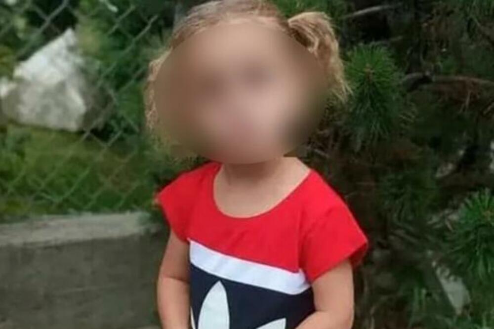 DEVOJČICA (3) PREMINULA NAKON ŠTO JE ORMAN PAO NA NJU: Majka je ostavila samu na MINUT, pa zatekla JEZIV PRIZOR