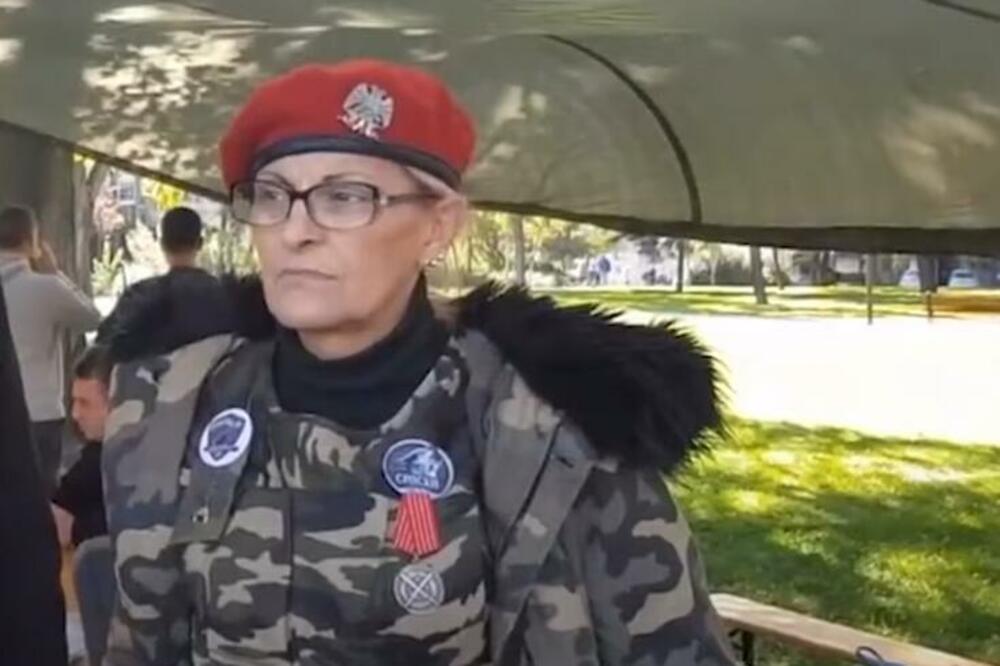 "HTEO JE DA SE UBIJE, JA SAM MU OTELA PIŠTOLJ": Bolna ISPOVEST Slavice Popadić o RATU na Kosovu! (FOTO)