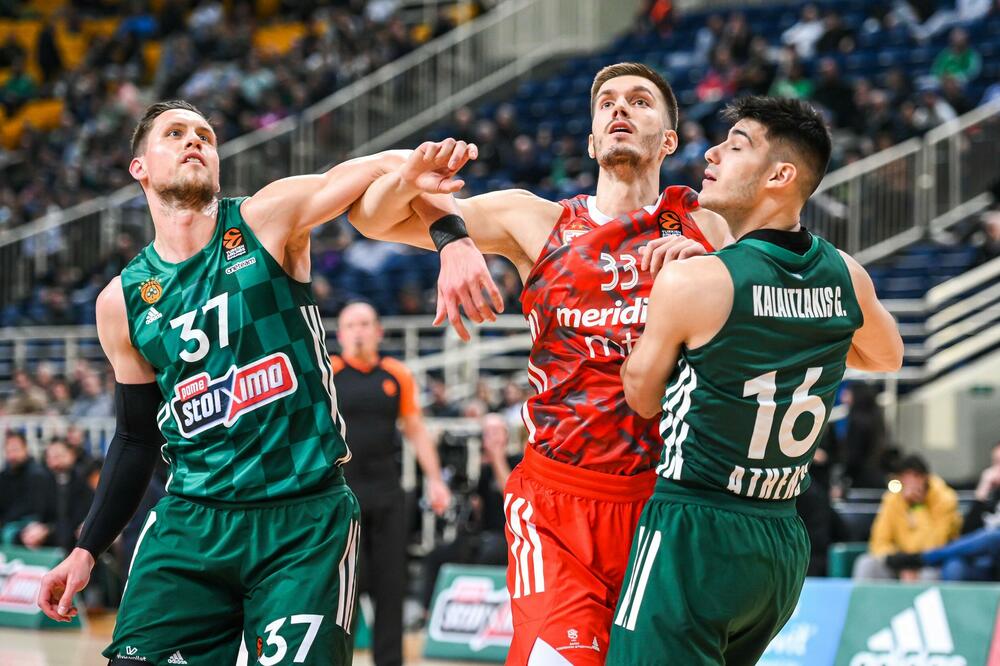 ZVEZDINA KATASTROFA U ATINI: Težak poraz uz nestvarno lošu igru, Top 8 izgleda jako daleko! (FOTO)