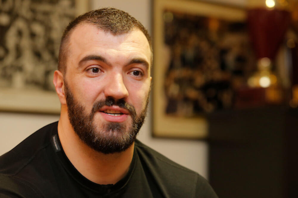 ŽIVOTNA DRAMA NIKOLE PEKOVIĆA: Tek sada su isplivali detalji HORORA koji mu se desio pre dva meseca