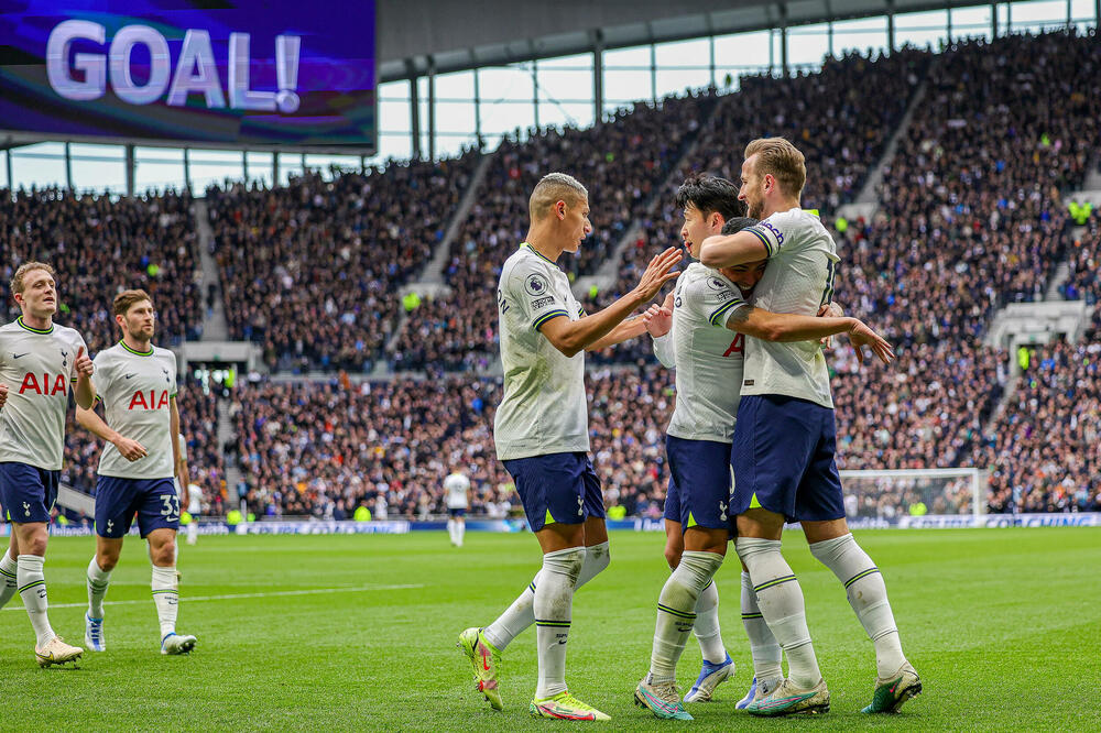 TROJKE TOTENHEMA I ČELSIJA! Brentford pao posle 12 utakmica, remi Lidsa i Brajtona (FOTO)