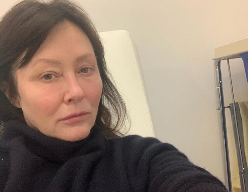 Dijagnoziran joj je rak dojke i započela je lečenje.