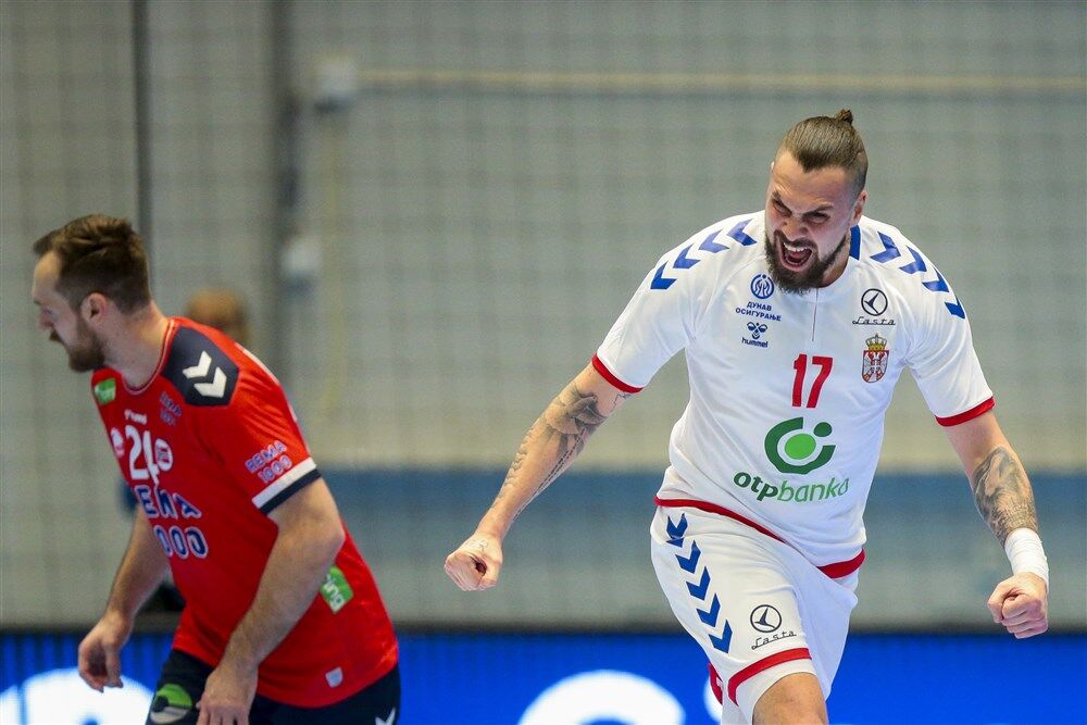 Bogdan Radivojević desno