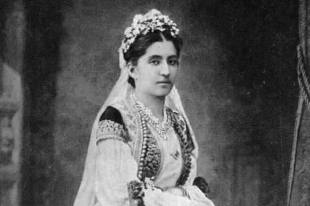 KRATAK ŽIVOT NESREĆNE PRINCEZE: Bila je ćerka KRALJA CRNE GORE, žena KRALJA SRBIJE i majka KRALJA JUGOSLAVIJE