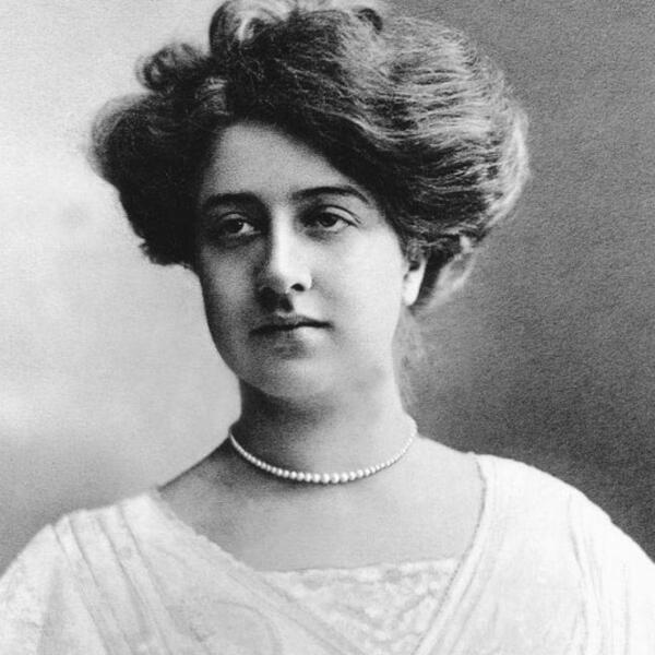 LJUBAV OCA PREMA ĆERKI KOJA JE PROMENILA SVE: Možda je ne prepoznajete, ali njeno ime čujete skoro svakodnevno